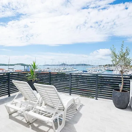 And Mare Appartement Vodice