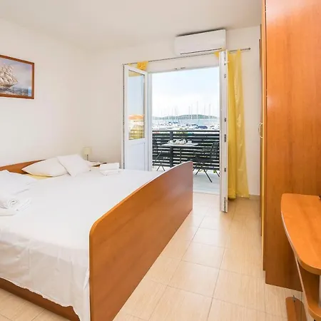 And Mara Apartment *