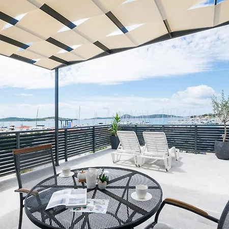 Appartement And Mare *