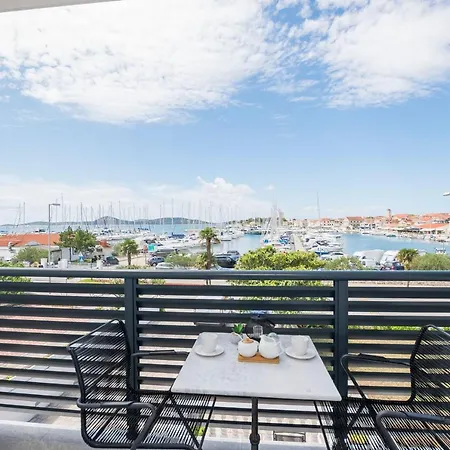 And Mare Appartement Vodice