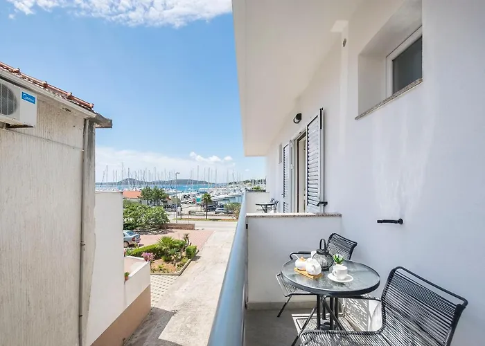 Appartement And Mare