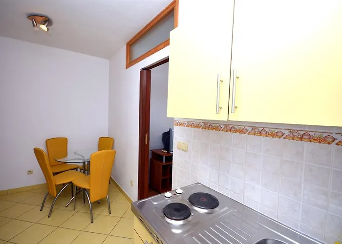 And Mara Apartman Vodice